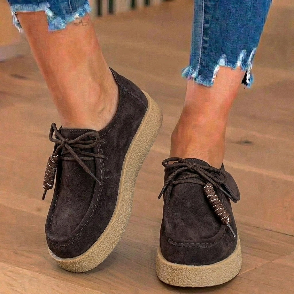 Chaussures Orthopédiques d'Inspiration Vintage