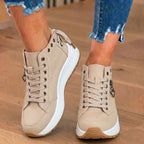 Chaussures Orthopédiques d'Inspiration Vintage