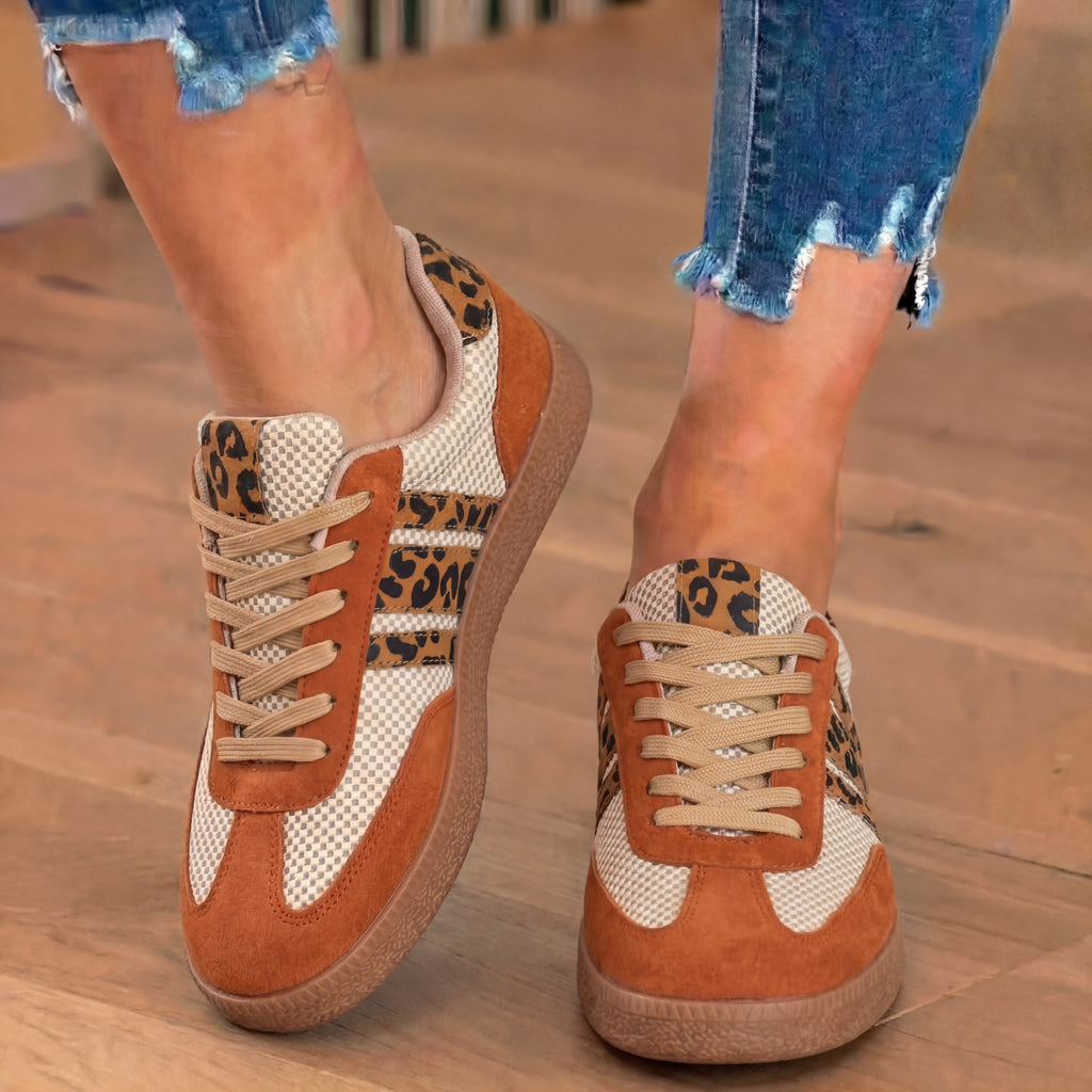 Chaussures Orthopédiques Gracieuses au Look Moderne