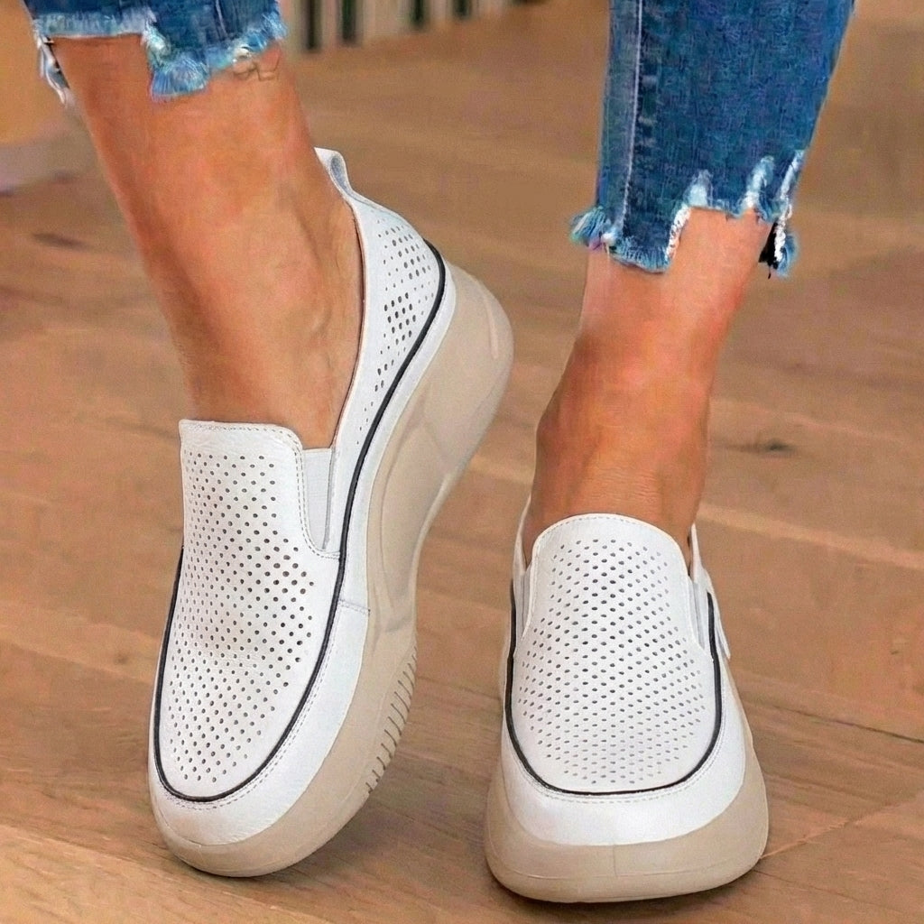 Chaussures Orthopédiques d'Inspiration Vintage