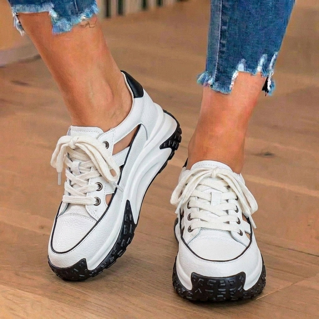 Chaussures Orthopédiques d'Inspiration Vintage