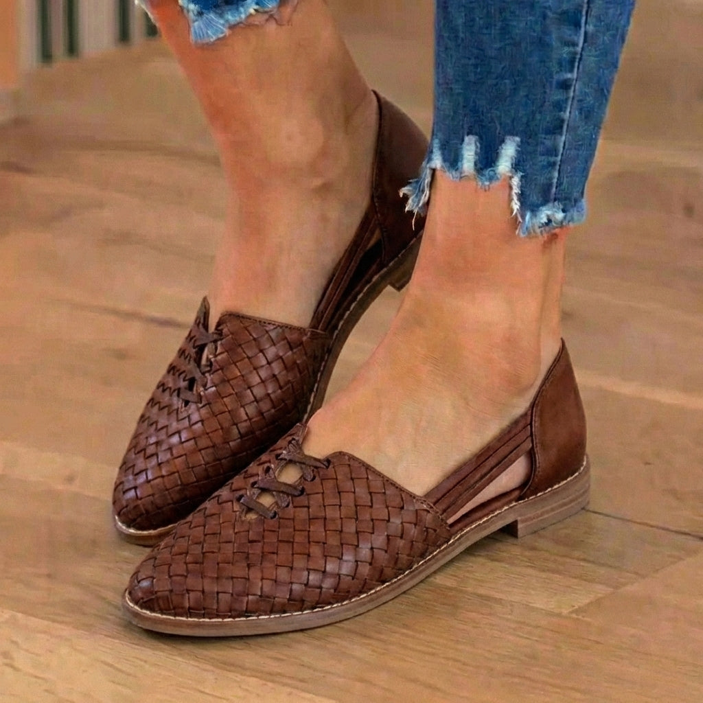 Chaussures Orthopédiques d'Inspiration Vintage