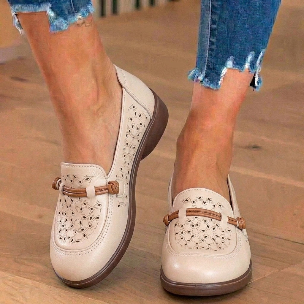 Chaussures Orthopédiques d'Inspiration Vintage
