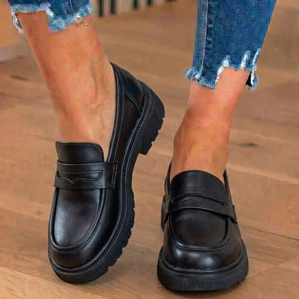 Chaussures Orthopédiques d'Inspiration Vintage