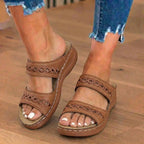 Chaussures Orthopédiques d'Inspiration Vintage